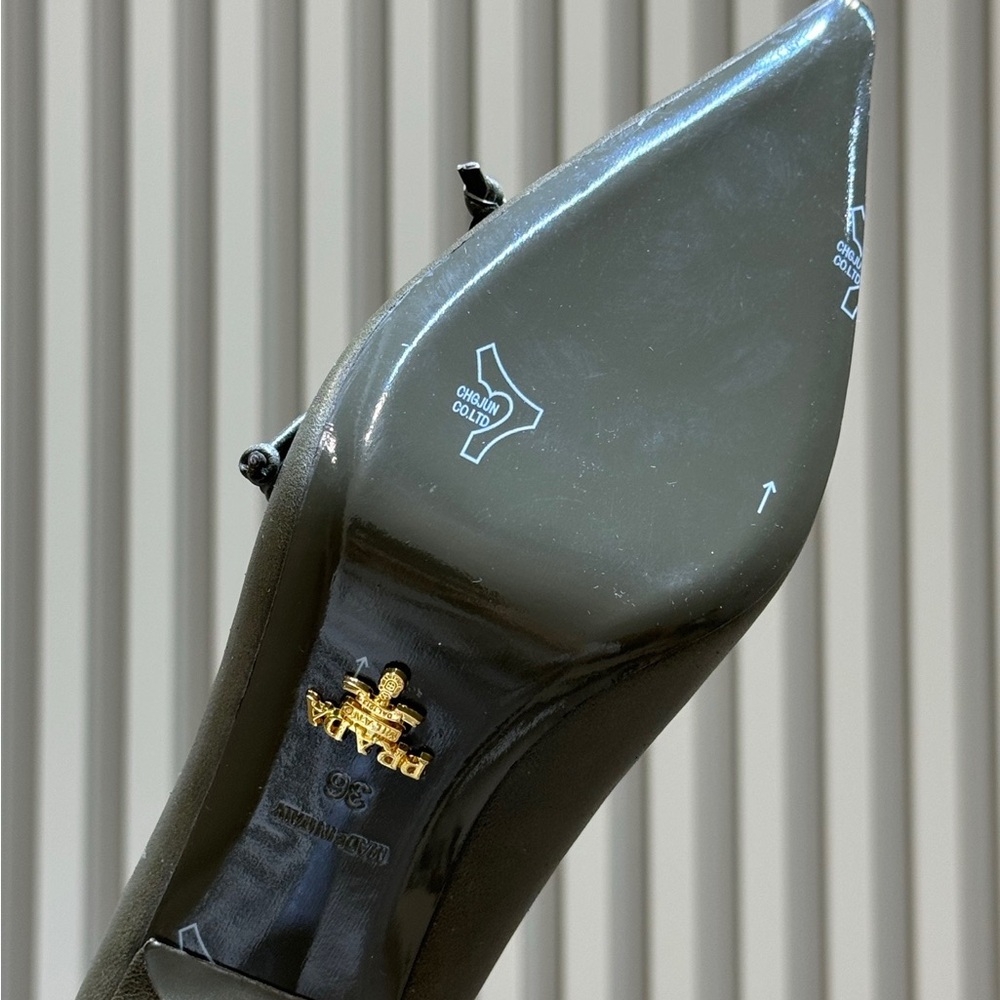 Prada Heels - Picture 5 of 6